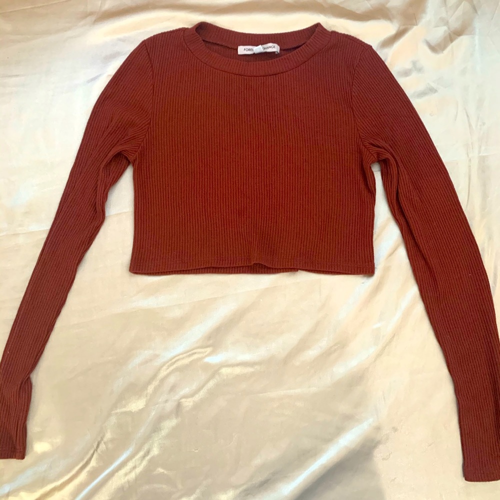 Foreign exchange crop sweater